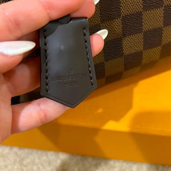 Louis Vuitton purse - Picture 8 of 12